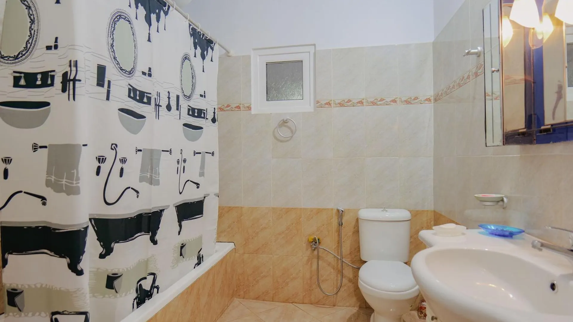 Apartments Gentian Oruci Ksamil